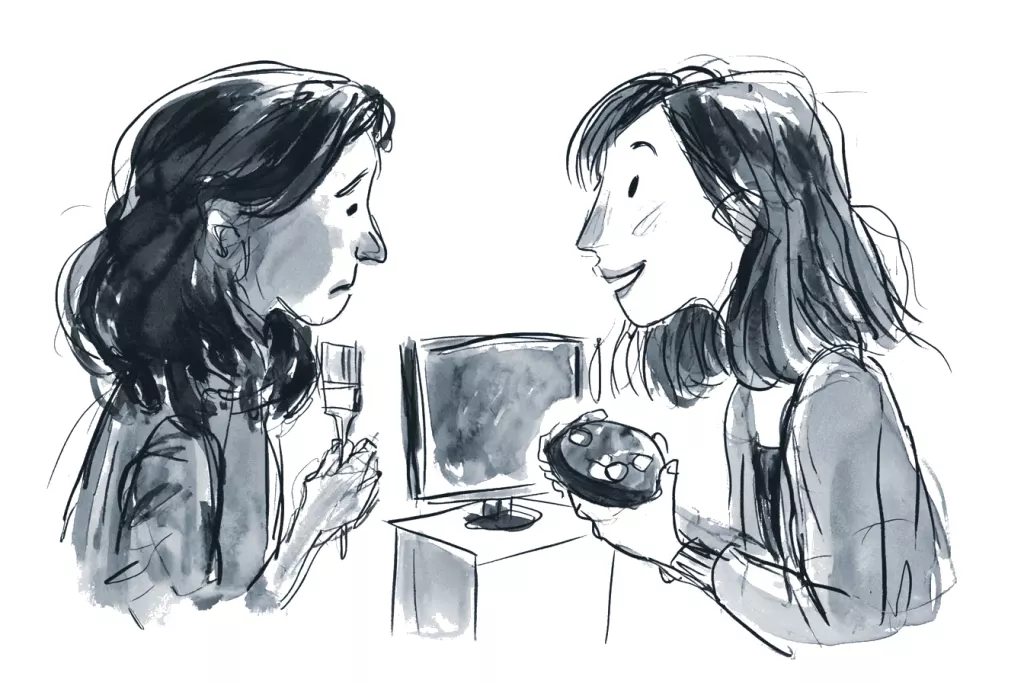 Croquis à l'encre de deux femmes assises face à face devant un micro de table, l'une tenant un bol.